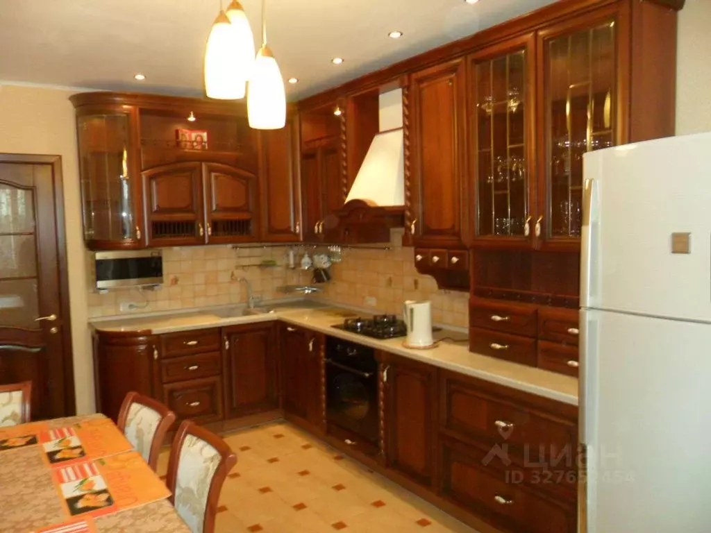 2-к кв. Калужская область, Калуга ул. Академика Королева, 22 (75.0 м) - Фото 1