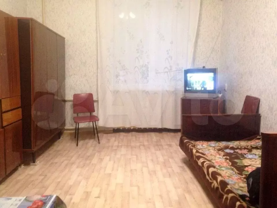 Комната 17 м в 3-к., 1/5 эт. - Фото 0