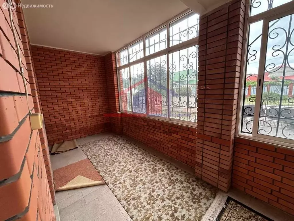 Дом в Старый Оскол, Светлая улица, 2 (415.1 м) - Фото 0
