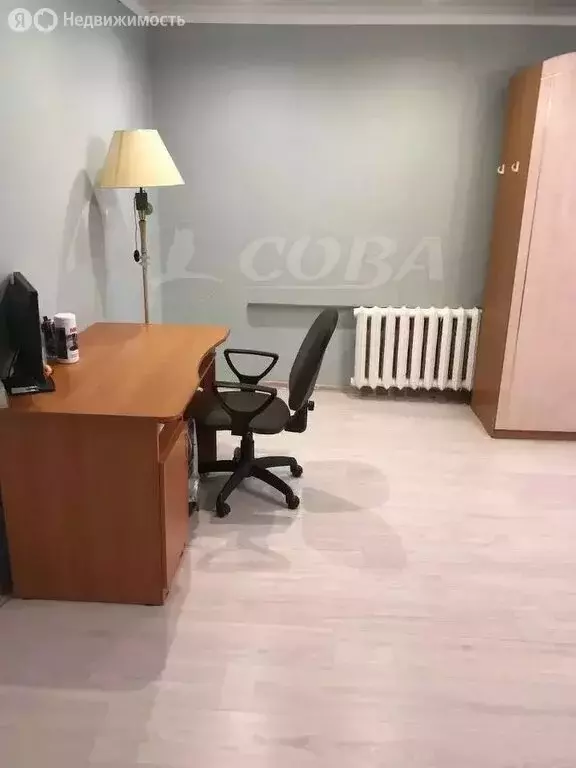 2-комнатная квартира: Тюмень, улица Орджоникидзе, 67 (50 м) - Фото 0