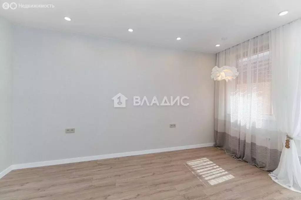 1-комнатная квартира: Калининград, проспект Калинина, 111 (42 м) - Фото 2