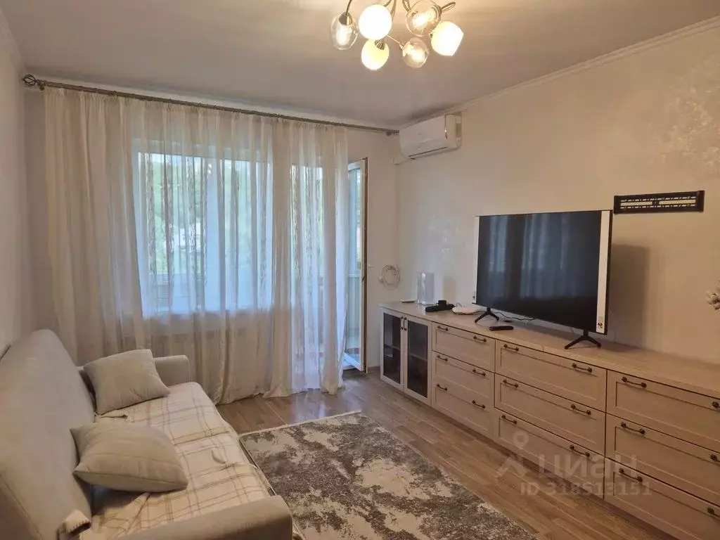 1-к кв. Приморский край, Владивосток ул. Кирова, 93А (37.0 м) - Фото 0