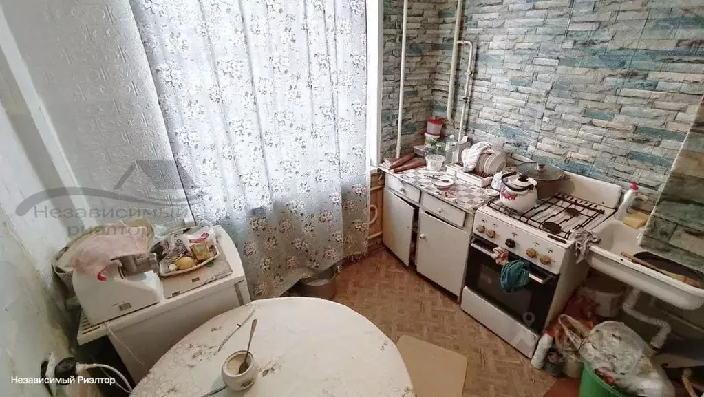 2-к кв. Калужская область, Сухиничи ул. Марченко, 49 (48.0 м) - Фото 1