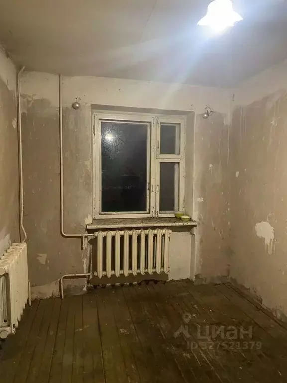 Комната Новгородская область, Великий Новгород Сырковское ш., 32 - Фото 1