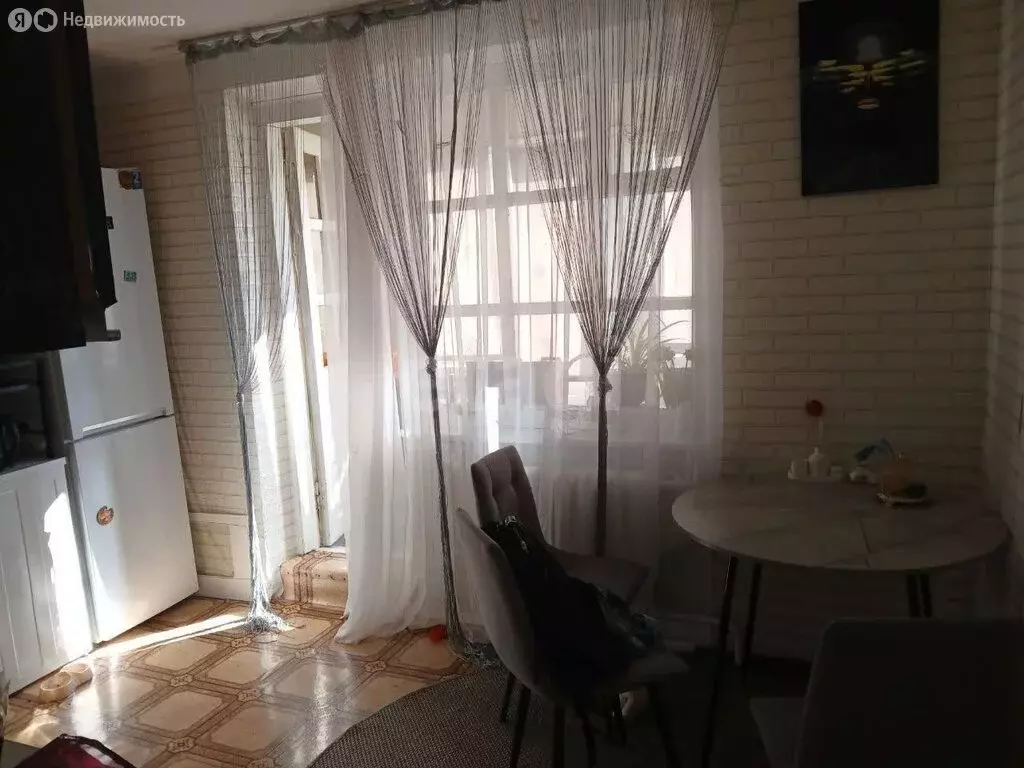 3-комнатная квартира: Бахчисарай, Советская улица, 8 (68.1 м) - Фото 1