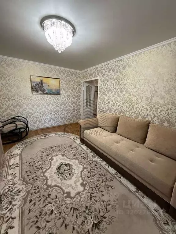 3-к кв. Белгородская область, Старый Оскол Рудничный мкр, 15 (59.2 м) - Фото 0