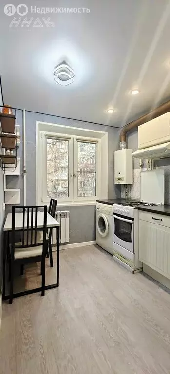 3-комнатная квартира: Нижний Новгород, Красноуральская улица, 13к1 ... - Фото 1