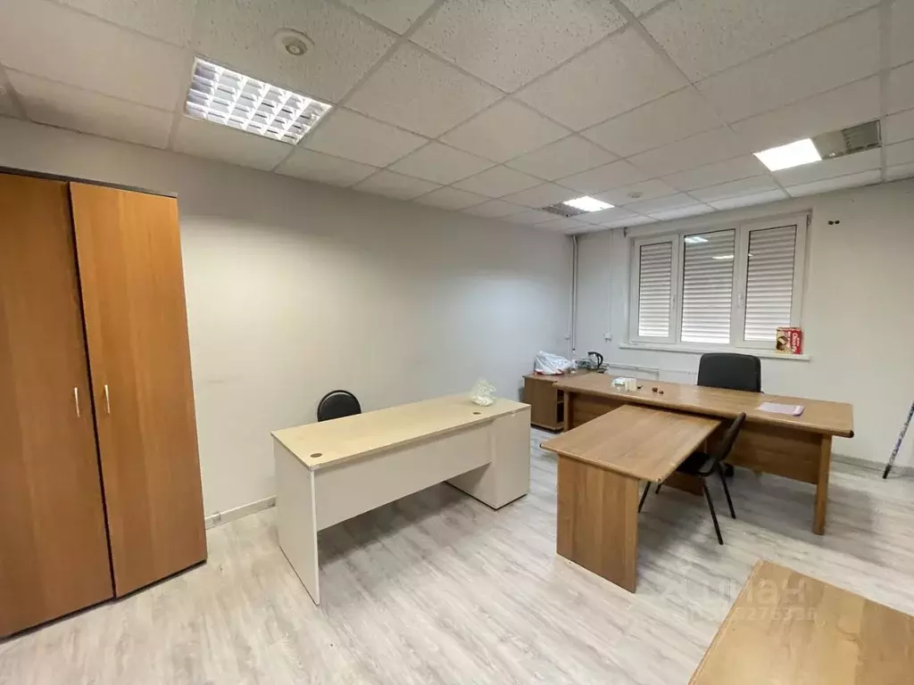 Помещение свободного назначения в Москва Никулинская ул., 19 (20 м) - Фото 1