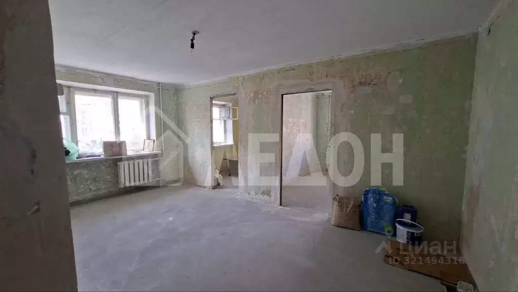 4-к кв. Омская область, Омск ул. Чапаева, 81 (60.2 м) - Фото 0