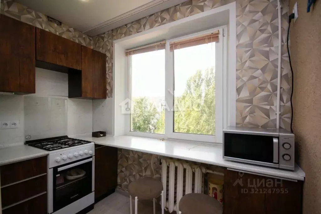 2-к кв. Саратовская область, Балаково ул. Ленина, 103Б (48.0 м) - Фото 2