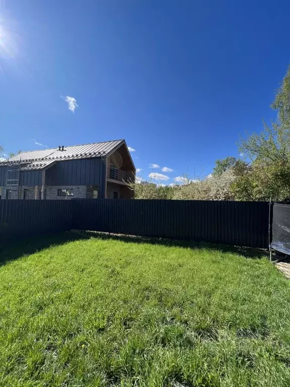 Участок в Московская область, Красногорск городской округ, пос. ... - Фото 1