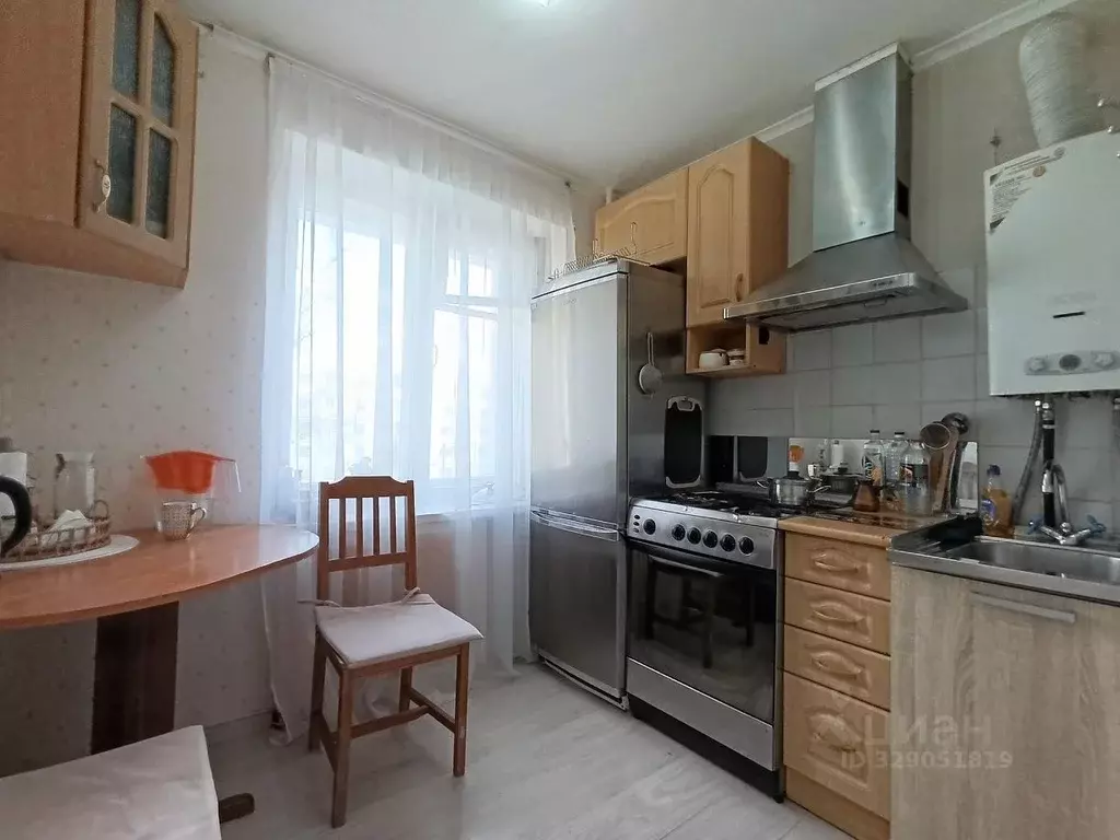 3-к кв. Ленинградская область, Гатчина ул. Урицкого, 32 (51.0 м) - Фото 2