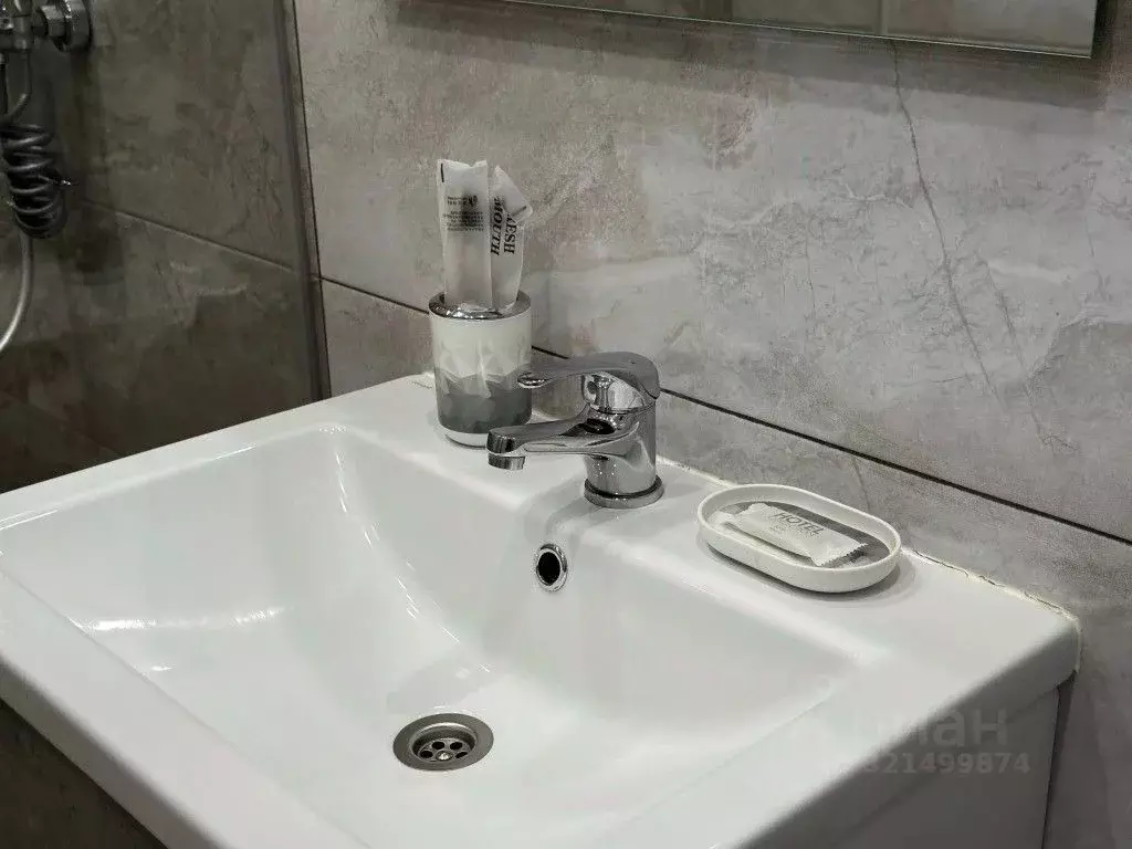 1-к кв. Красноярский край, Красноярск ул. Партизана Железняка, 38 ... - Фото 2