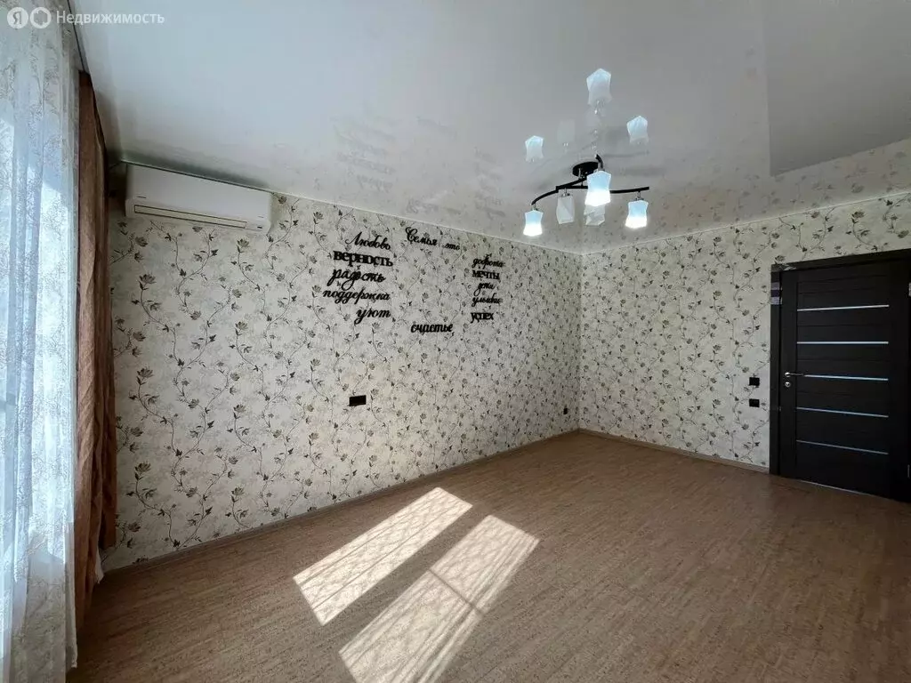 3-комнатная квартира: Нижний Новгород, Бурнаковская улица, 73 (78.1 м) - Фото 2