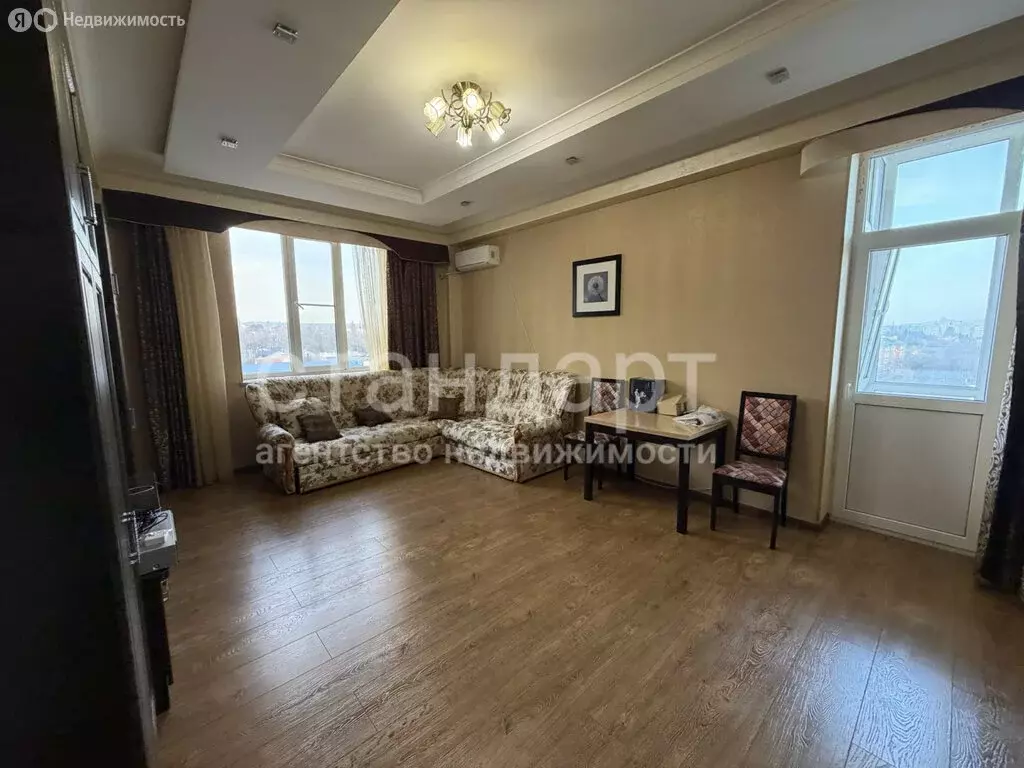 2-комнатная квартира: Ессентуки, Новопятигорская улица, 1/1 (98.2 м) - Фото 2