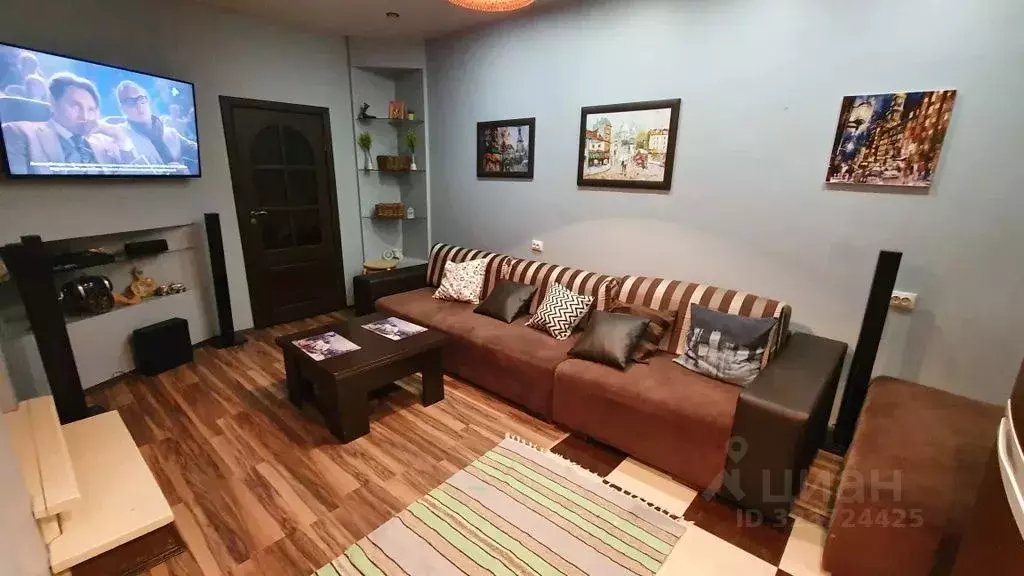 2-к кв. Курская область, Курск Орловская ул., 1 (50.0 м) - Фото 1