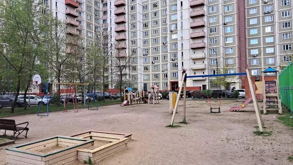 2-к кв. Московская область, Химки Молодежная ул., 54 (61.1 м) - Фото 0