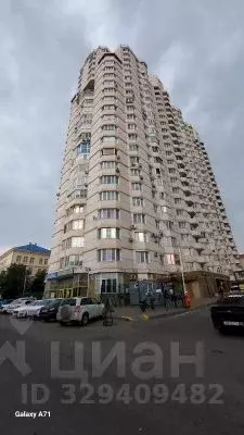 3-к кв. Волгоградская область, Волгоград ул. Маршала Чуйкова, 55 (93.0 ... - Фото 1