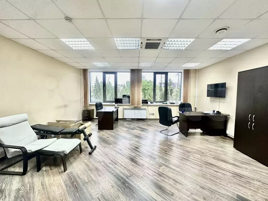 Офис на набережной, 37.9 м - Фото 1