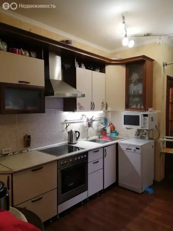 2-комнатная квартира: Тюмень, микрорайон Мыс, улица Маршала Захарова, ... - Фото 2