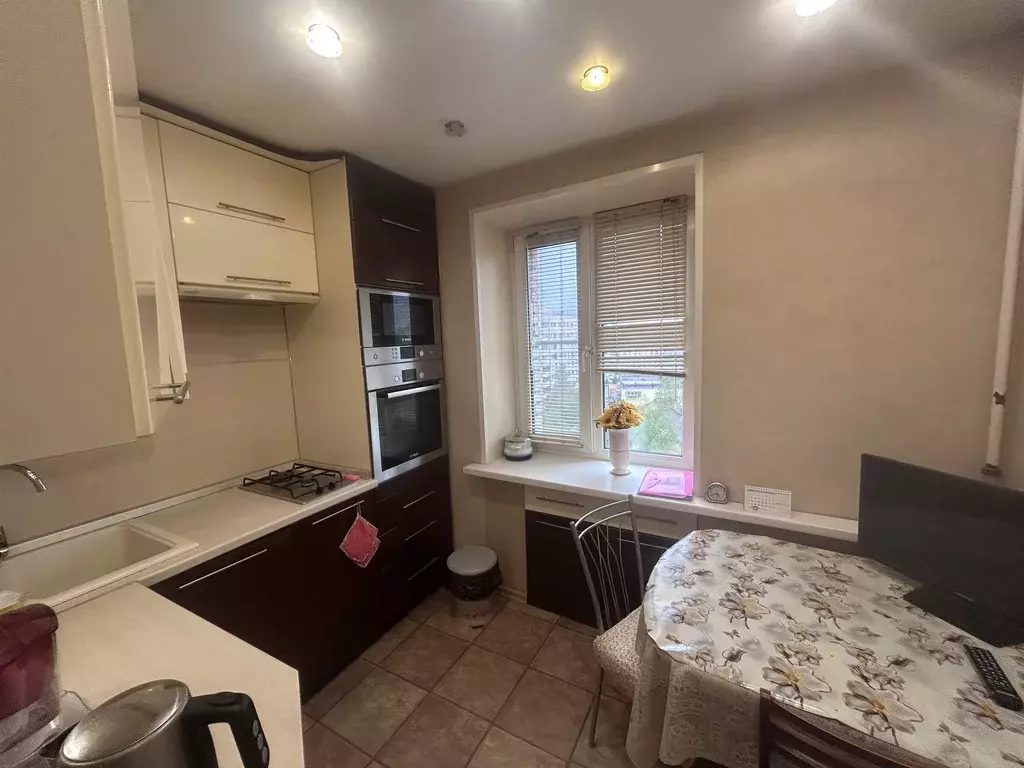Продаётся 3-к квартира, 55 м - Фото 1