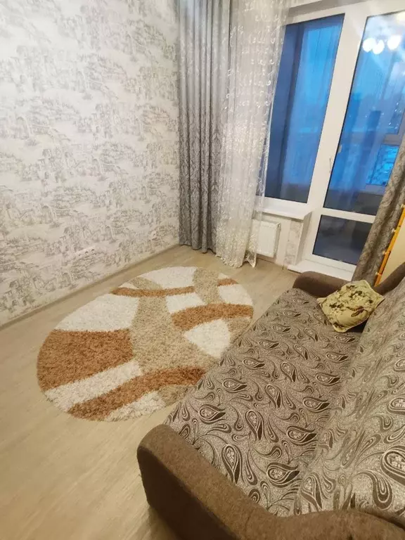 2-к кв. Алтайский край, Барнаул Взлетная ул., 38 (40.0 м) - Фото 1