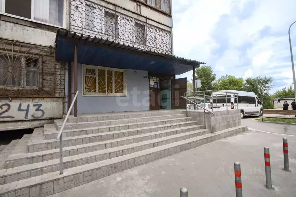 Студия Тюменская область, Тюмень ул. Республики, 241 (15.0 м) - Фото 0