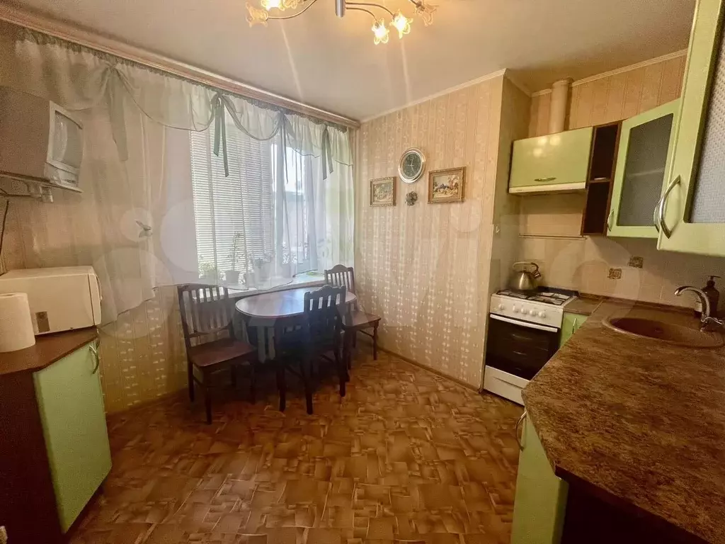 2-к. квартира, 55 м, 2/14 эт. - Фото 0
