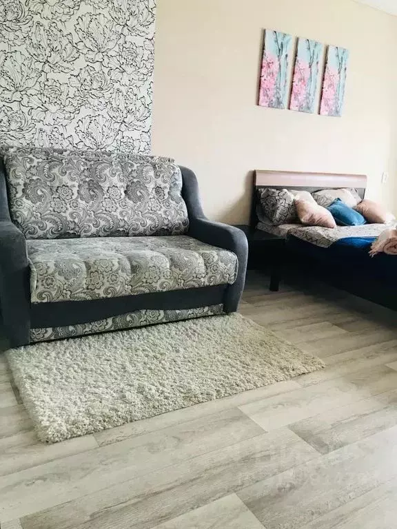1-к кв. Омская область, Омск Средняя ул., 5/1 (30.0 м) - Фото 0