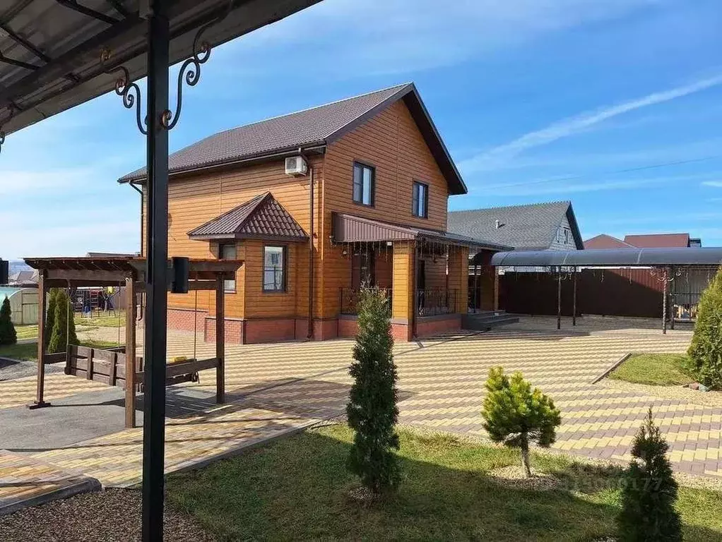 Дом в Белгородская область, Старый Оскол ул. Луганская (150 м) - Фото 0