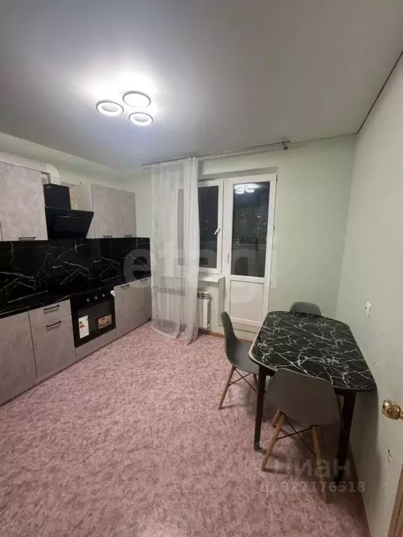 1-к кв. Татарстан, Казань ул. Мустая Карима, 3 (40.5 м) - Фото 2