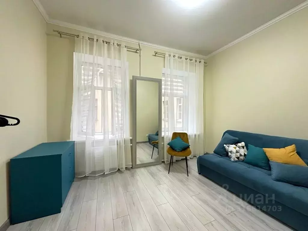 1-к кв. Санкт-Петербург 1-я Васильевского острова линия, 54В (27.0 м) - Фото 1