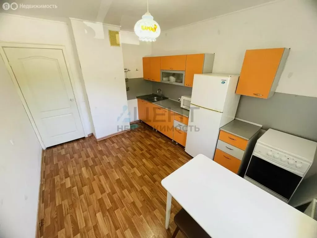 2-комнатная квартира: Лазаревское, улица Малышева, 7 (58 м) - Фото 2