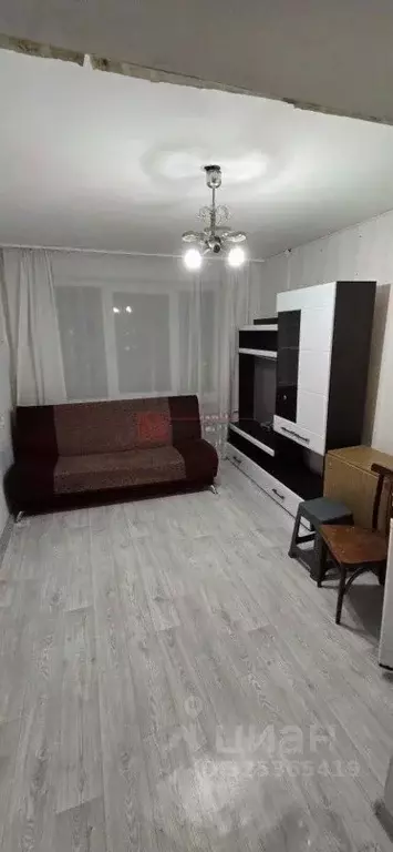 1-к кв. Белгородская область, Старый Оскол Молодогвардеец мкр, 1 (17.0 ... - Фото 1