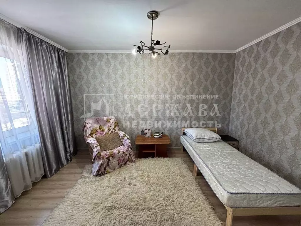 4-к кв. Кемеровская область, Кемерово Молодежный просп., 15а (79.8 м) - Фото 1