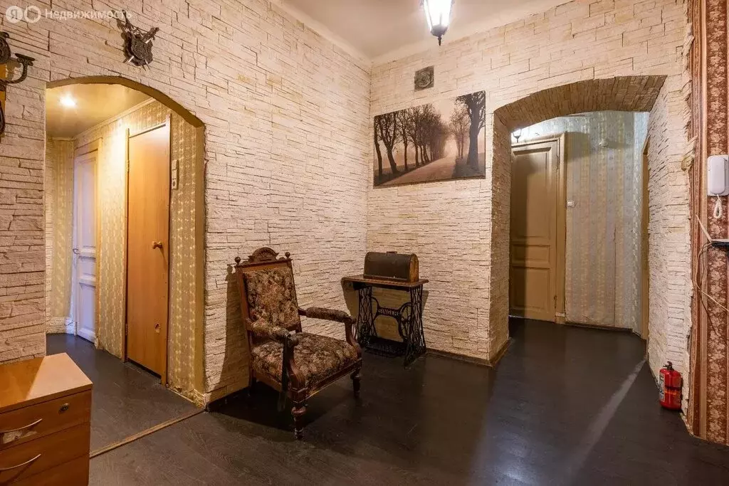 5-комнатная квартира: Санкт-Петербург, Мытнинская улица, 15 (106.7 м) - Фото 1