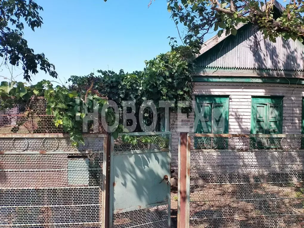 Дом в Краснодарский край, Каневская ст-ца ул. Свердликова, 68 (67 м) - Фото 2