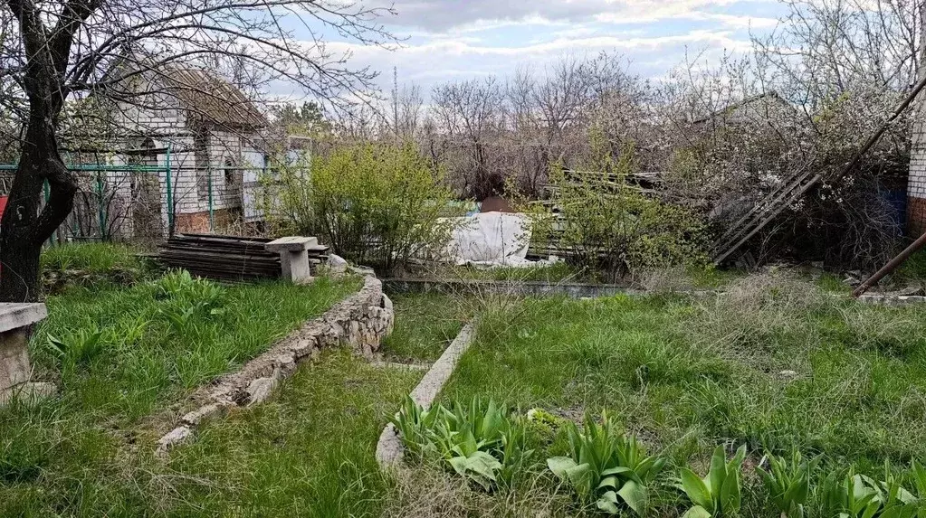 Дом в Волгоградская область, Волгоград ул. Джамбула Джабаева, 2/97 ... - Фото 1