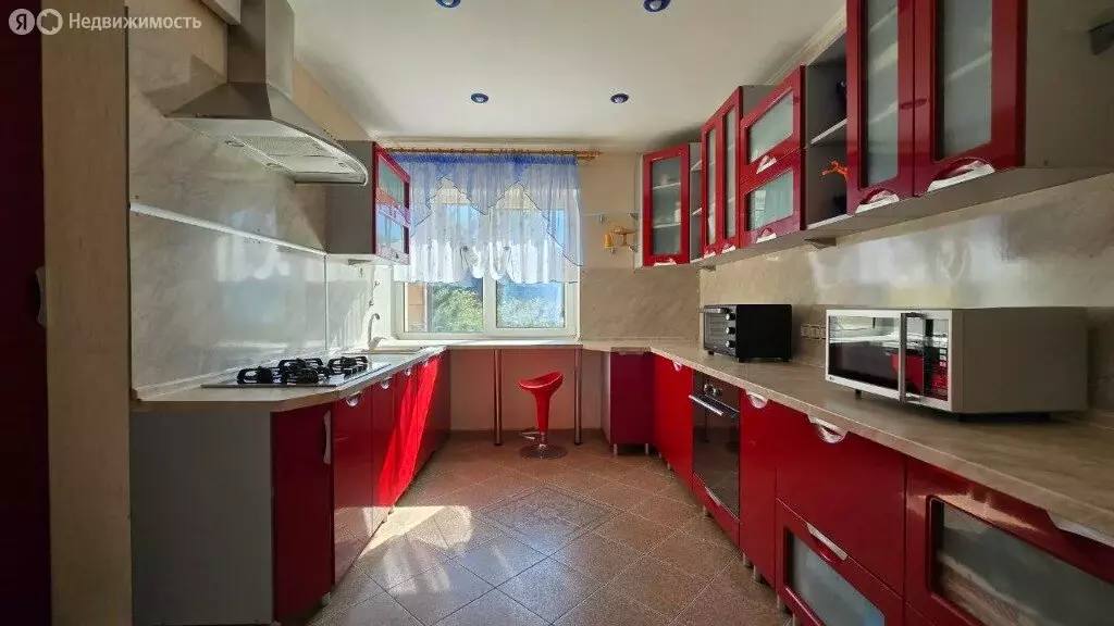 Дом в Ладушкин, Родниковая улица, 22 (460.1 м) - Фото 0
