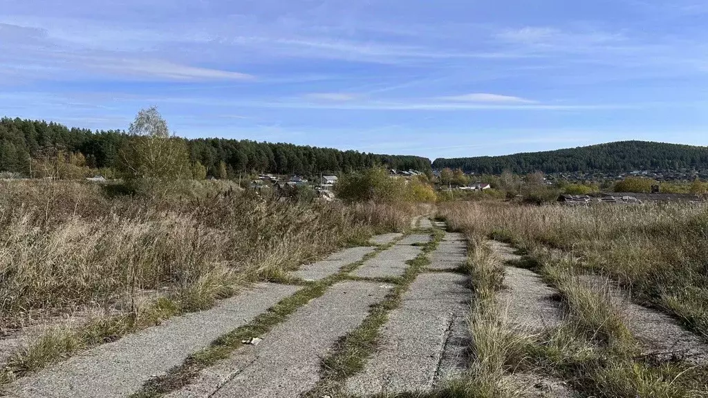 Участок в Свердловская область, Дегтярск ул. Гагарина, 13 (20.0 сот.) - Фото 0