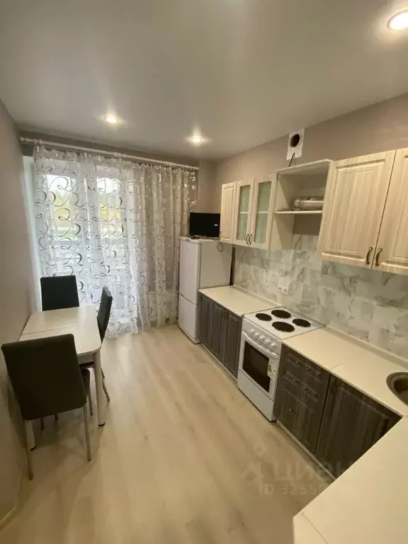 2-к кв. Коми, Сыктывкар Петрозаводская ул., 45 (42.0 м) - Фото 1