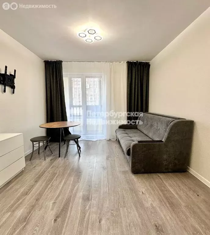 1-комнатная квартира: деревня Новосаратовка, улица Первых, 4к7 (34 м) - Фото 1