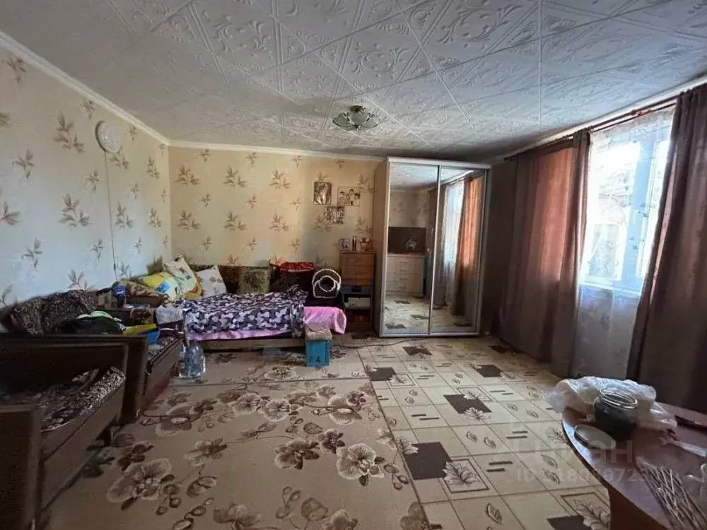 Дом в Крым, Сакский район, Ореховское с/пос, с. Михайловка пер. ... - Фото 1