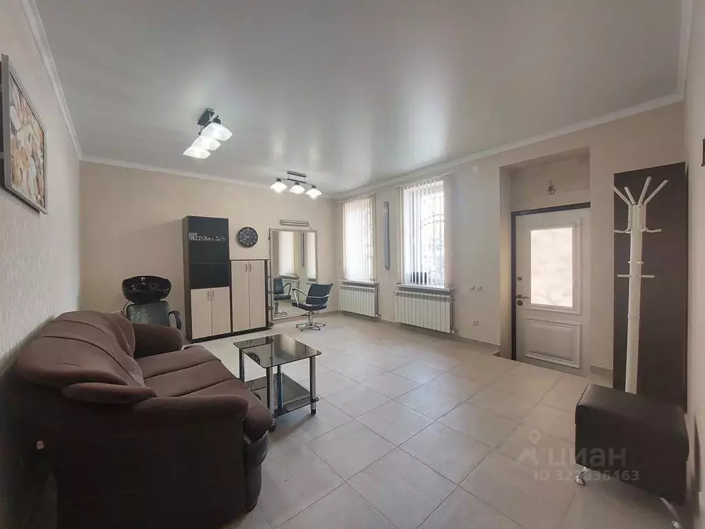 Дом в Кабардино-Балкария, Нальчик ул. Толстого (140 м) - Фото 1