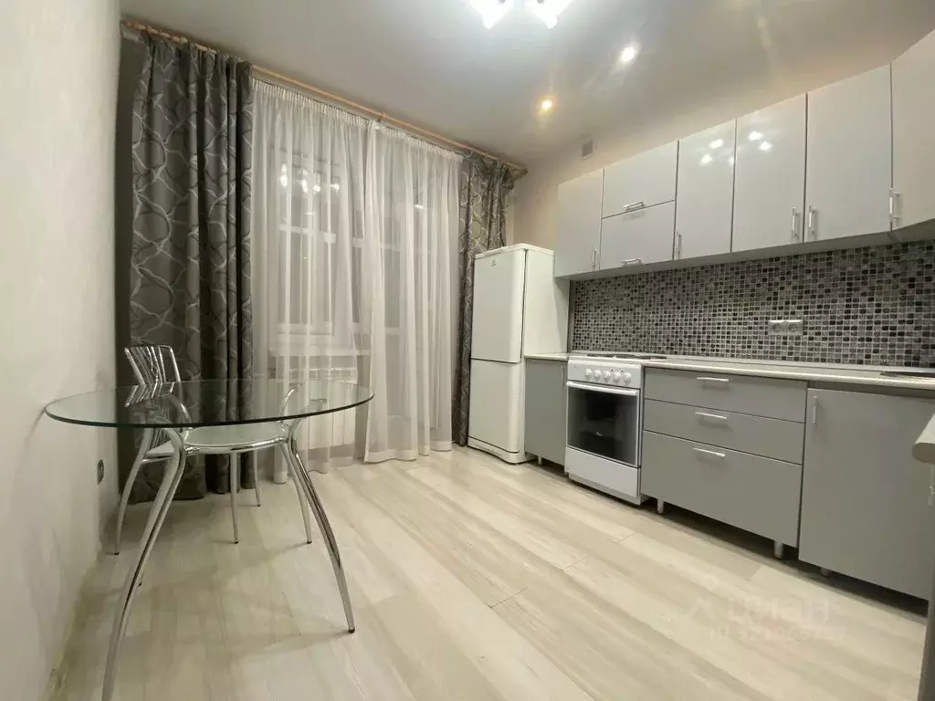1-к кв. Татарстан, Казань ул. Серова, 48к3 (41.3 м) - Фото 1