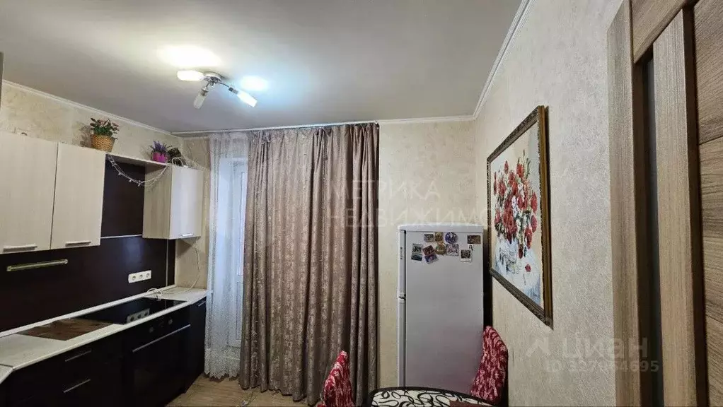 2-к кв. Тюменская область, Тюмень ул. Прокопия Артамонова, 4 (49.8 м) - Фото 2