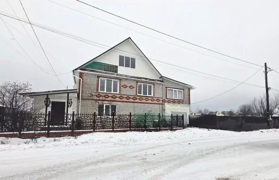 Дом в Пермский край, Александровск Яйва пгт, ул. Максима Горького, 45 ... - Фото 1