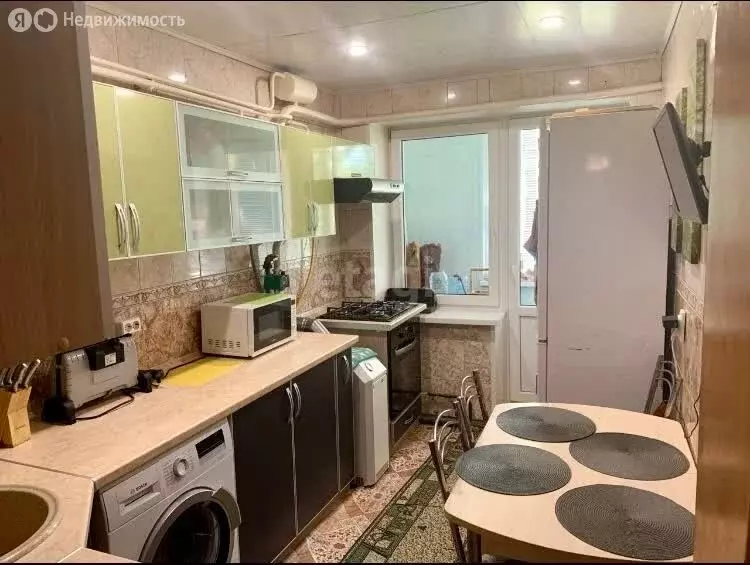 3-комнатная квартира: село Беломестное, Зелёная улица, 42 (57.4 м) - Фото 1