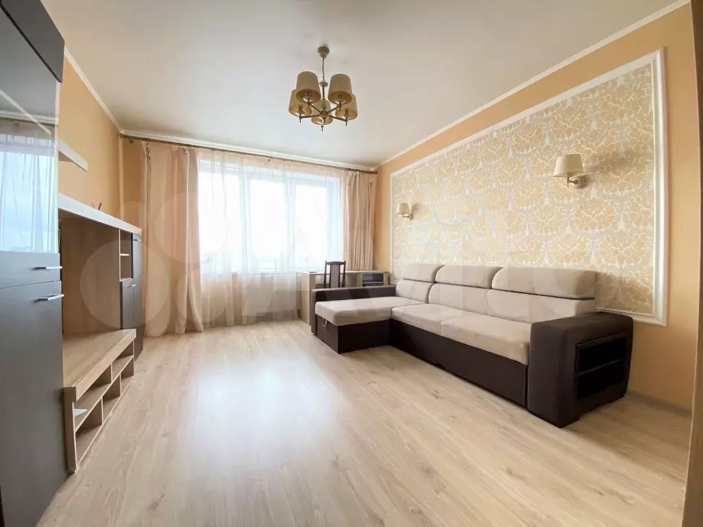 1-к. квартира, 46 м, 6/8 эт. - Фото 1