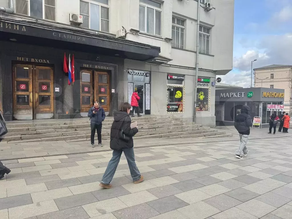 Эксклюзивное торговое помещение 10 м в проходном - Фото 1